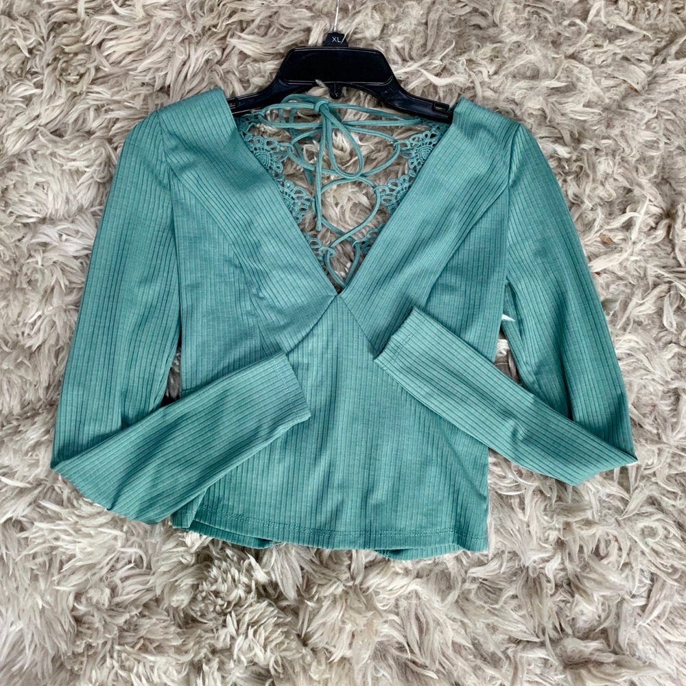 Sea foam Green Long Sleeve Crop Top
